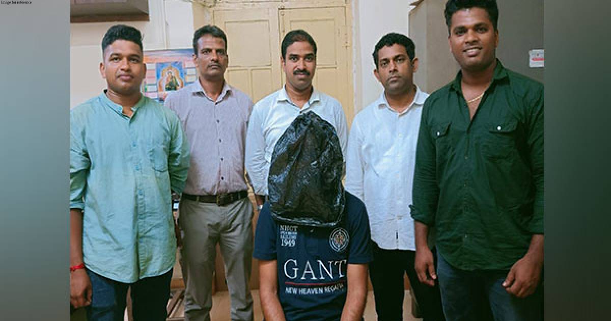 Goa Police arrest a man and seize drugs worth more than two lakhs